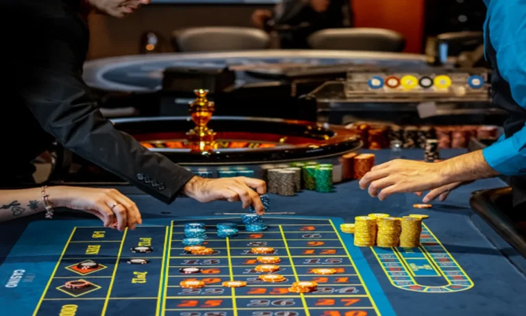 How do daily reward claims differ across bitcoin gambling roulette types?